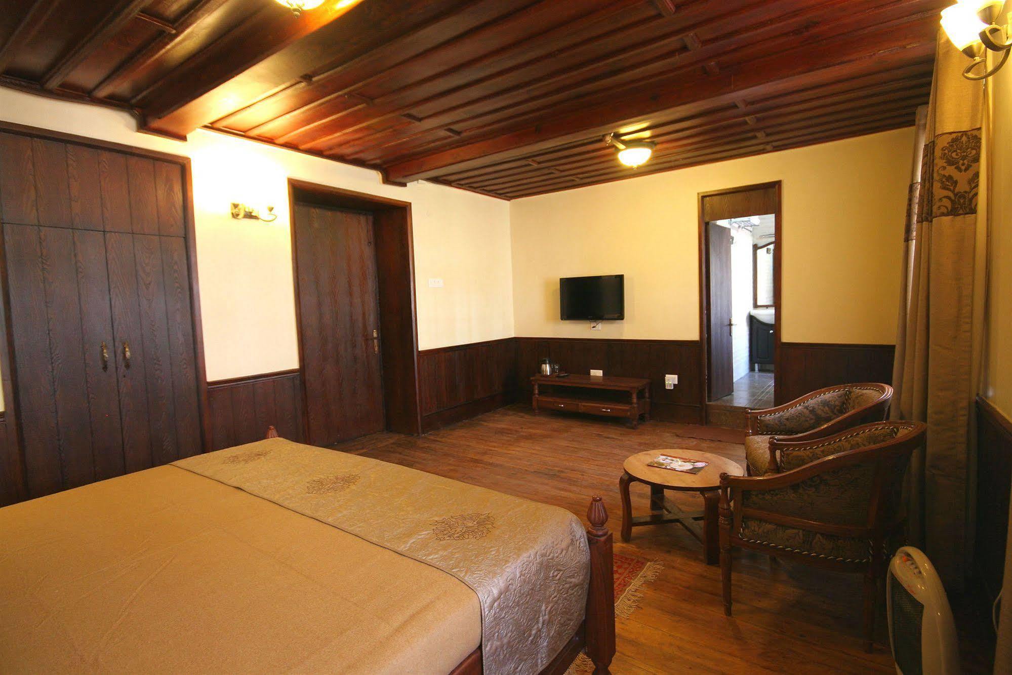 Hotel Chevron Fairhavens, Nainital Exterior foto